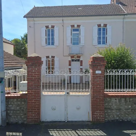 L 'etape Boheme De L'arsenal Tarbes